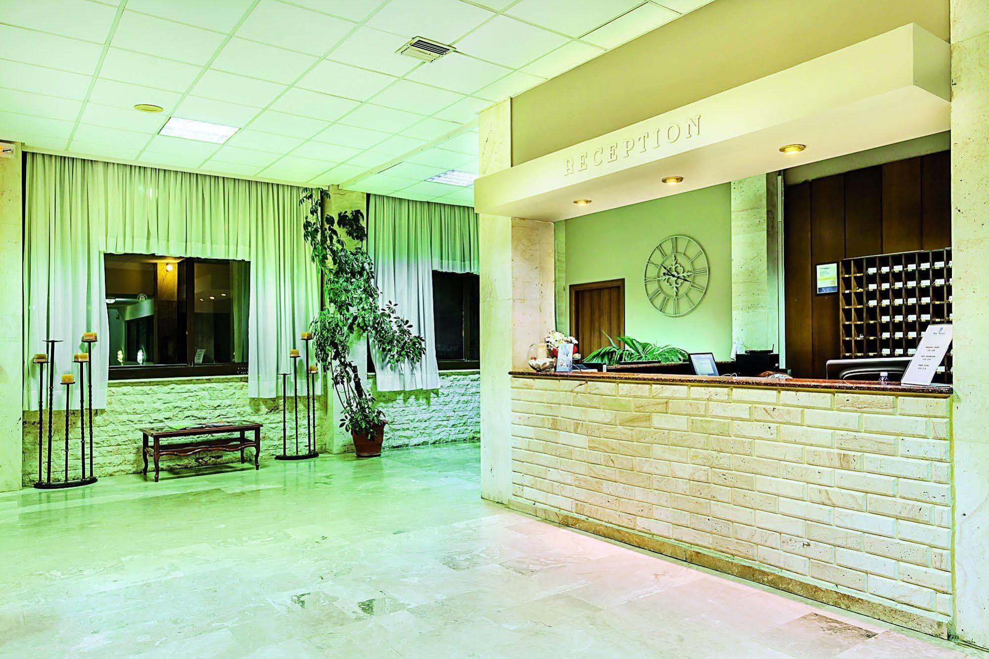 Xenios Theoxenia Hotel Ouranoupoli Exterior foto